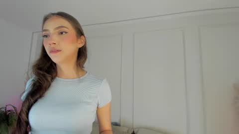 Snapshot of mariapettit chatting on July 4, 2026, 2:51 am Maria Pettit online show from July 4, 2026, 2:51 am