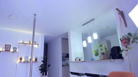 mariascarlett online show from March 4, 2025, 5:32 am