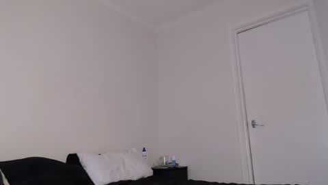 Maria Shae online show from July 27, 2026, 2:18 am