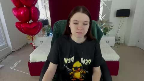 Snapshot of marich_ka chatting on February 11, 2025, 10:26 am MaRich Ka online show from February 11, 2025, 10:26 am