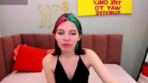 Snapshot of marie_reyes_ chatting on February 4, 2026, 2:06 am Mary 3 online show from February 4, 2026, 2:06 am