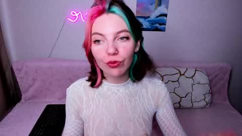 Snapshot of marie_reyes_ chatting on February 14, 2026, 3:25 am Mary 3 online show from February 14, 2026, 3:25 am