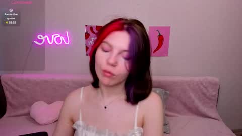 Snapshot of marie_reyes_ chatting on February 26, 2026, 2:10 am Mary 3 online show from February 26, 2026, 2:10 am