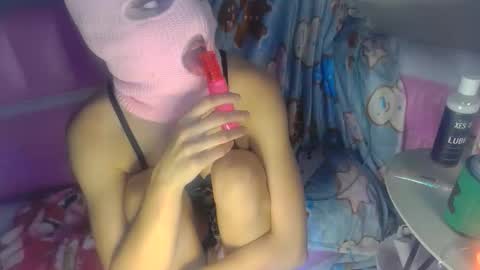 marieayy25 online show from December 17, 2025, 5:24 am