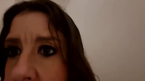 mariecastle517 online show from April 6, 2026, 5:52 am