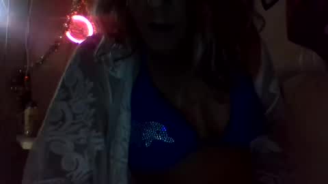 Snapshot of mariecastle517 chatting on June 2, 2026, 6:21 pm mariecastle517 online show from June 2, 2026, 6:21 pm