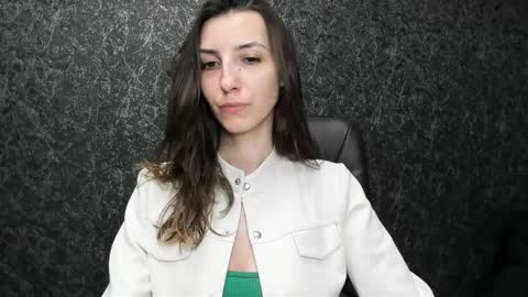 marielleanker online show from November 22, 2025, 3:16 am