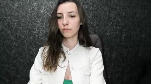 marielleanker online show from November 23, 2025, 5:24 pm