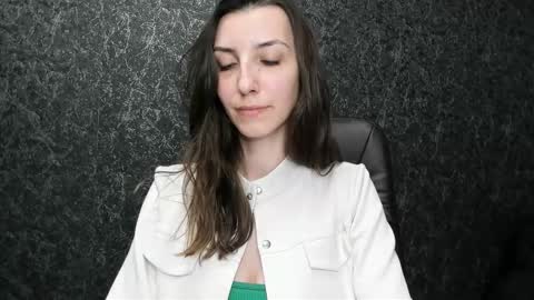 marielleanker online show from November 30, 2025, 2:59 am