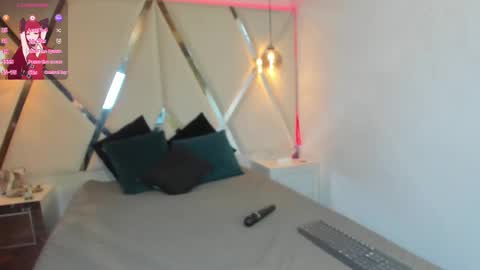 Viviana online show from February 11, 2025, 5:58 am