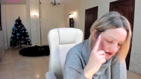Snapshot of mariemlui chatting on January 13, 2026, 2:22 pm mariemlui online show from January 13, 2026, 2:22 pm