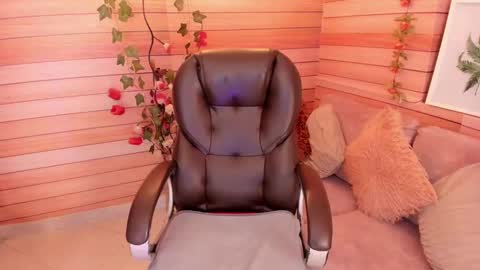 Snapshot of marien_thomson_ chatting on January 25, 2025, 3:40 am Marien online show from January 25, 2025, 3:40 am