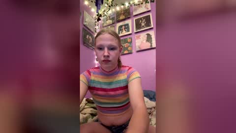 Snapshot of marigoldgoddess chatting on December 16, 2025, 4:06 am Marigold online show from December 16, 2025, 4:06 am