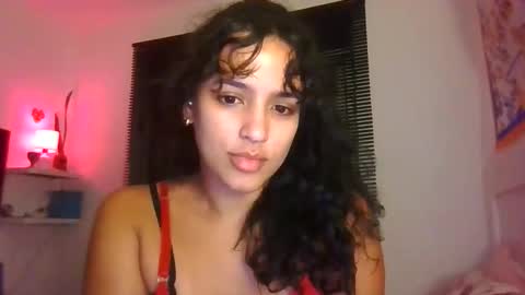 Snapshot of mariguimajf chatting on February 19, 2026, 10:39 pm mariguimajf online show from February 19, 2026, 10:39 pm