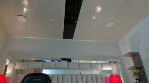 Snapshot of mariiahneedles chatting on October 19, 2025, 2:34 am mariiahneedles online show from October 19, 2025, 2:34 am