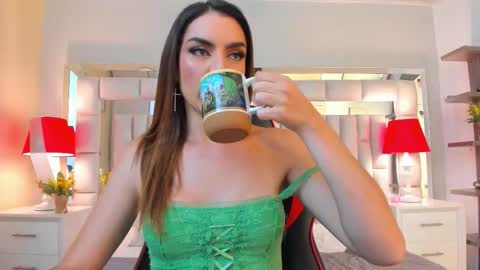 Snapshot of mariiahneedles chatting on November 13, 2025, 9:58 pm mariiahneedles online show from November 13, 2025, 9:58 pm