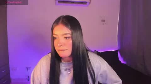 Snapshot of mariiana_hasper chatting on June 25, 2026, 7:18 pm Mariana Hasper online show from June 25, 2026, 7:18 pm