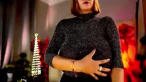 Nikita - Scroll down and read my bio please. New Pictures in Bio online show from October 15, 2025, 7:30 am