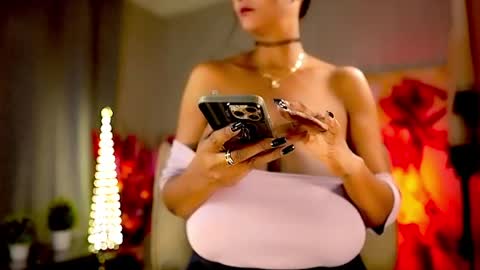 Nikita - Scroll down and read my bio please. New Pictures in Bio online show from April 26, 2026, 7:06 am