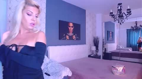 Mary Mais online show from September 17, 2025, 7:10 am