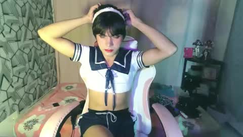 marimarxox1 online show from May 13, 2026, 11:40 am