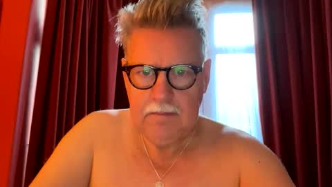 Snapshot of marin50 chatting on October 29, 2025, 8:16 am marin50 online show from October 29, 2025, 8:16 am