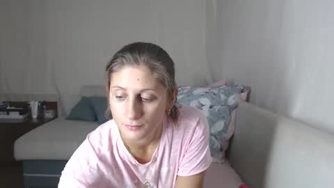 Snapshot of marina1995d chatting on October 31, 2025, 7:48 pm FOREVER YOURS online show from October 31, 2025, 7:48 pm