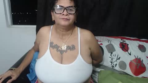 Snapshot of marinamilf chatting on January 11, 2026, 8:41 am Marina online show from January 11, 2026, 8:41 am