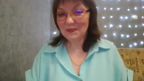 marinamrs online show from November 26, 2025, 6:09 pm