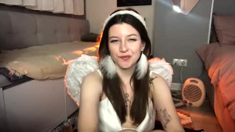 Snapshot of marinaxmonroe chatting on October 29, 2025, 4:53 pm MarinaxMonroe online show from October 29, 2025, 4:53 pm