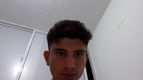 mariobrosss517470 online show from December 15, 2024, 5:56 am