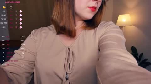 Snapshot of marionfuuller chatting on October 14, 2025, 6:31 pm Alivia. online show from October 14, 2025, 6:31 pm