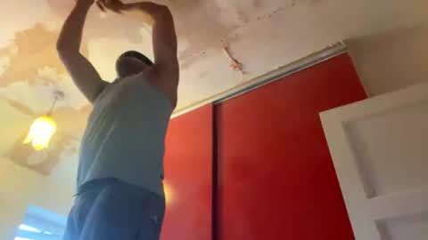 Snapshot of mariov43 chatting on September 18, 2025, 11:23 am mariov43 online show from September 18, 2025, 11:23 am