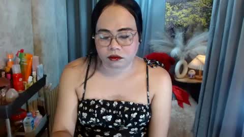 Snapshot of mariposa_911 chatting on July 12, 2026, 8:44 pm LEAH online show from July 12, 2026, 8:44 pm