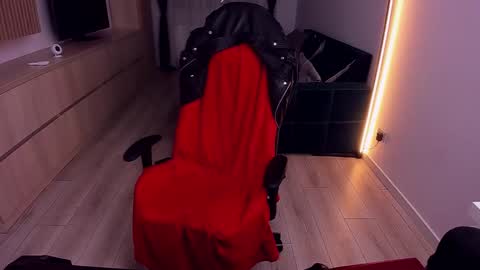 MarisMuscle online show from February 22, 2025, 6:41 pm