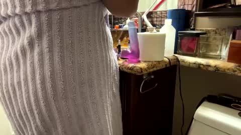 Marissa online show from December 23, 2024, 6:44 am