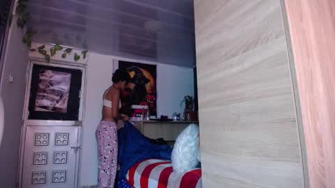 Snapshot of maritza_ferrerr chatting on January 8, 2025, 1:20 pm Maritza Ferrer -Samara Beltran online show from January 8, 2025, 1:20 pm