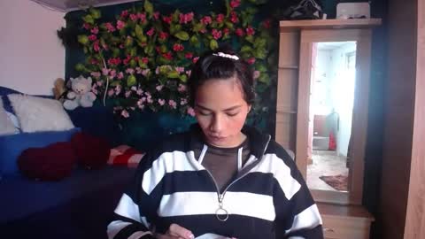 Snapshot of maritza_ferrerr chatting on February 6, 2025, 12:05 pm Maritza Ferrer -Samara Beltran online show from February 6, 2025, 12:05 pm