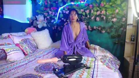 Snapshot of maritza_ferrerr chatting on February 11, 2025, 3:08 pm Maritza Ferrer -Samara Beltran online show from February 11, 2025, 3:08 pm