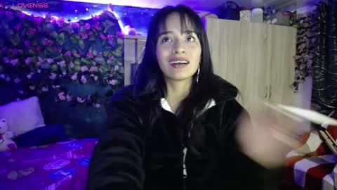 Snapshot of maritza_ferrerr chatting on February 19, 2025, 3:28 am Maritza Ferrer -Samara Beltran online show from February 19, 2025, 3:28 am