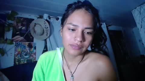 Snapshot of maritza_ferrerr chatting on October 27, 2025, 5:22 am Maritza Ferrer -Samara Beltran online show from October 27, 2025, 5:22 am