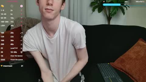 Snapshot of mark327645 chatting on October 29, 2025, 2:25 am Mark online show from October 29, 2025, 2:25 am