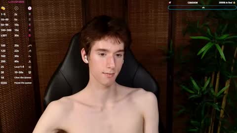 Snapshot of mark327645 chatting on November 21, 2025, 7:12 pm Mark online show from November 21, 2025, 7:12 pm