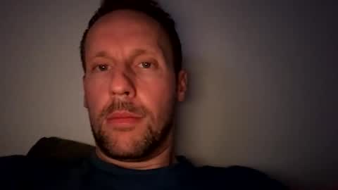 Mark online show from November 6, 2025, 10:21 pm