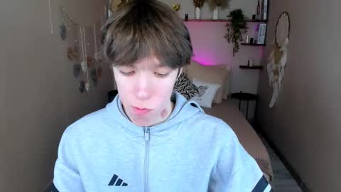 Mark online show from March 14, 2026, 2:44 pm