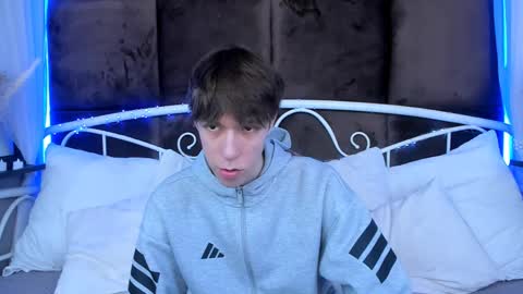 Mark online show from April 5, 2026, 9:28 am