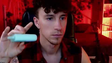 mark_caron online show from December 4, 2025, 8:39 pm