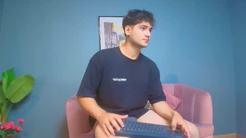 mark_evans1_ online show from October 15, 2025, 2:17 pm