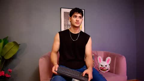 mark_evans1_ online show from October 28, 2025, 2:42 pm