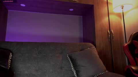 Snapshot of mark_hazze chatting on February 3, 2026, 2:53 am Mark online show from February 3, 2026, 2:53 am